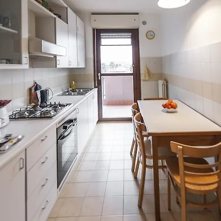 Apartament Casa Guido Transfer Airport 24/24 H *